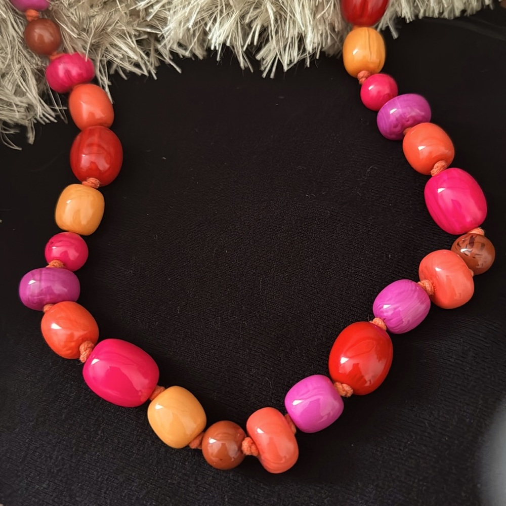 Beautiful resin necklace multicolor